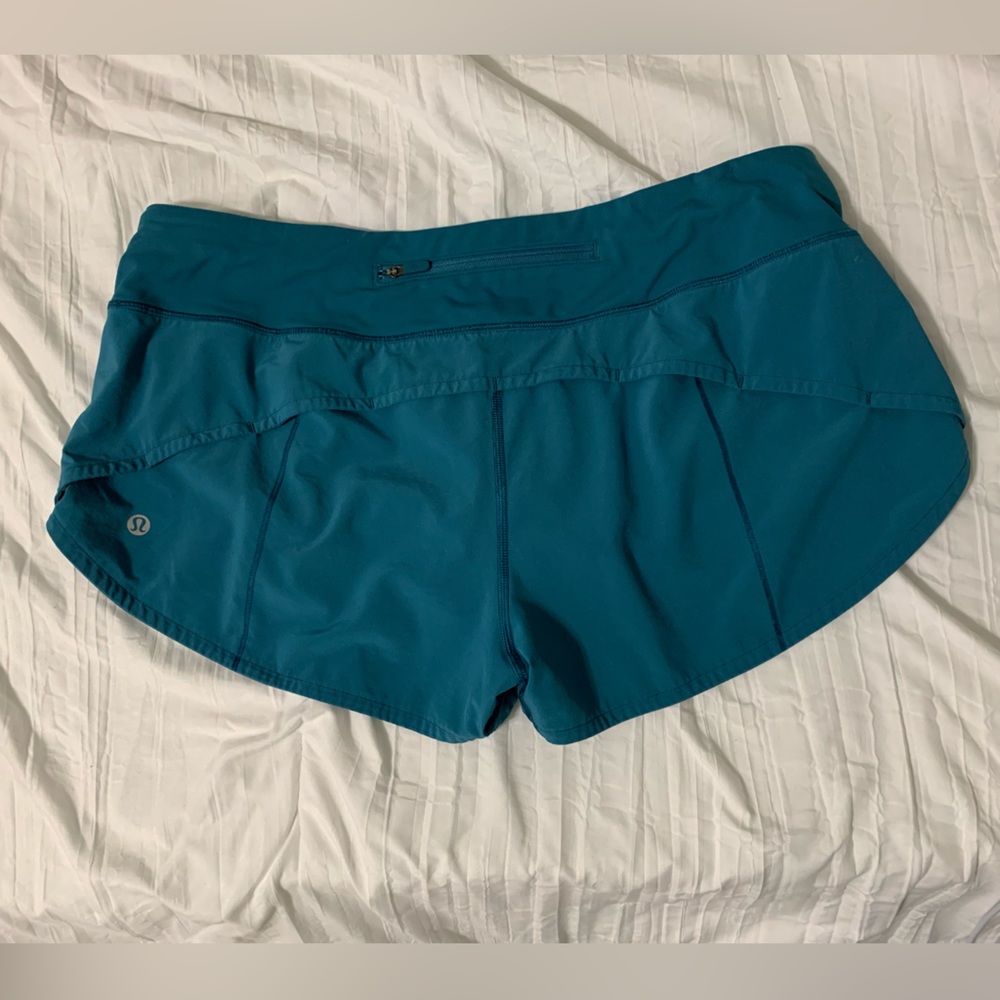 Lululemon 2.5 in Speed Up Shorts